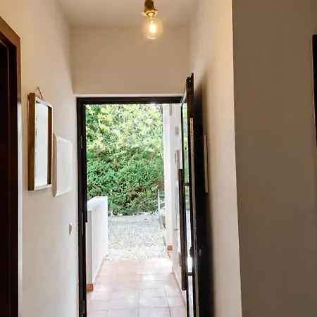 Daire Jaqueline And Golf House
